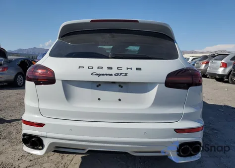 2017 Porsche Cayenne Gts z USA, uszkodzony, nr VIN WP1AD2A25HLA81784